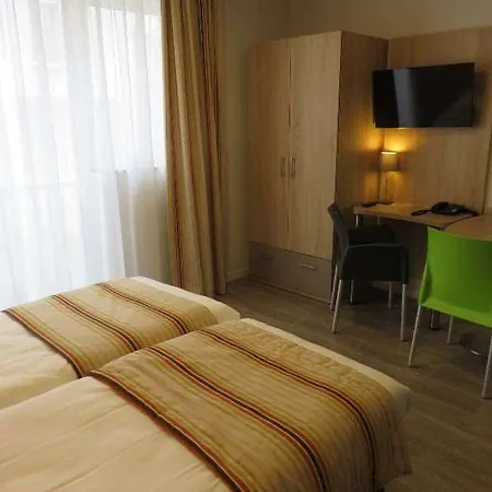 Appart-hotel & Golf Bassins A Flot Apart Otel 3*