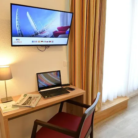 Appart-hotel & Golf Bassins A Flot Apart Otel 3*