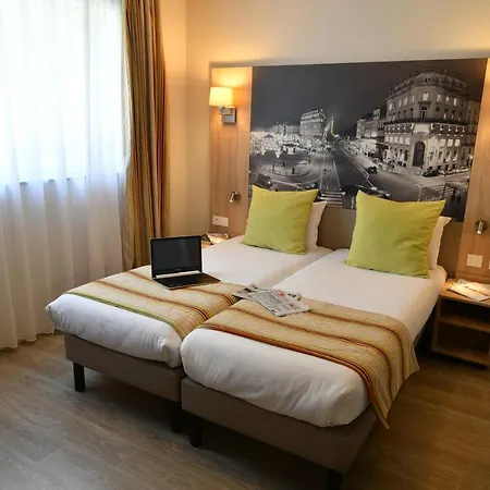 מלון דירות Appart-hotel & Golf Bassins A Flot בורדו